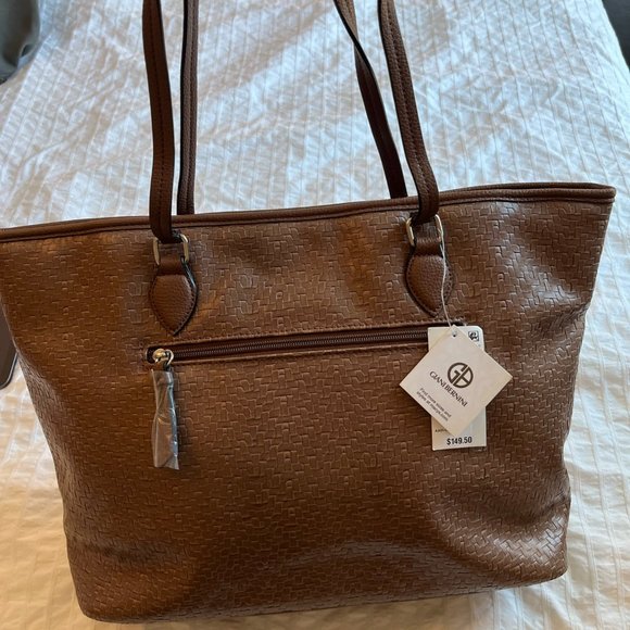 Giani Bernini Handbags - Large Tan Leather Purse